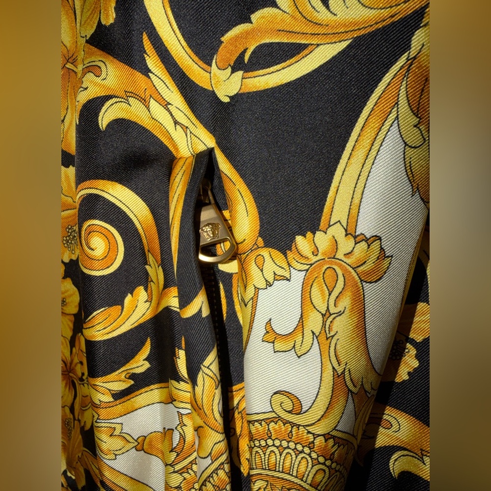 NWT Versace - Black & Gold Baroque Bomber Jacket - New with Tag - Small / 38 USA - Picture 13 of 14